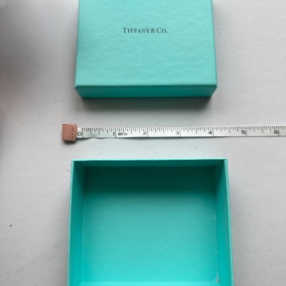 Tiffany & Co. empty box and dust bag pouch packaging earrings bracelet necklace - Picture 3 of 7
